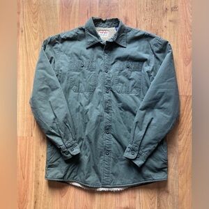 Wrangler Authentic Sherpa Lined Army Green Mens Medium Button Up Shirt Shacket